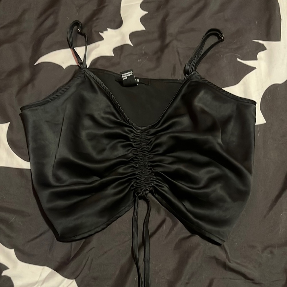 came in wrong size, worn once to try on.